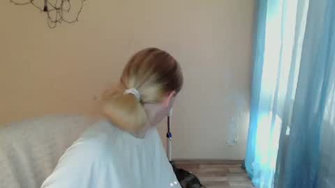 Anna online show from 06-30-26, 11:22