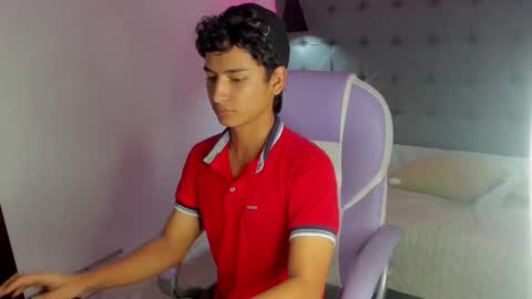 Snapshot of alamgrey_ chatting on 10-08-25, 06:38 Alam online show from 10-08-25, 06:38