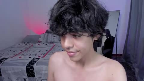 Snapshot of alan18n chatting on 02-25-26, 09:35 alan18n online show from 02-25-26, 09:35