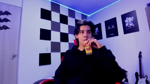 Alan Boy online show from 12-17-25, 12:00