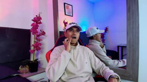 Snapshot of alan_colthon chatting on 05-06-26, 03:46 alan_colthon online show from 05-06-26, 03:46