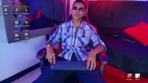 Snapshot of alan_colthon chatting on 05-20-26, 03:34 alan_colthon online show from 05-20-26, 03:34