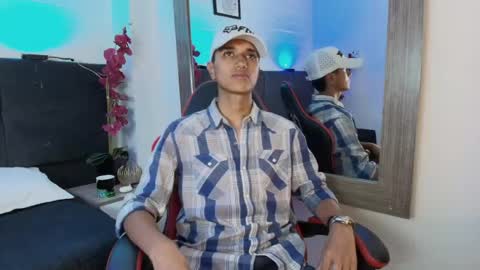 Snapshot of alan_colthon chatting on 05-28-26, 04:10 alan_colthon online show from 05-28-26, 04:10