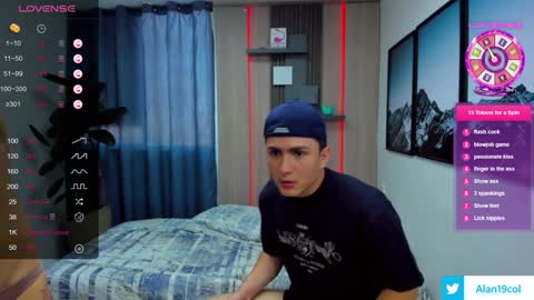 Snapshot of alan_nd_kevin chatting on 01-18-25, 02:33 Alan Kevin can we reach 100 thumbs up please guys online show from 01-18-25, 02:33