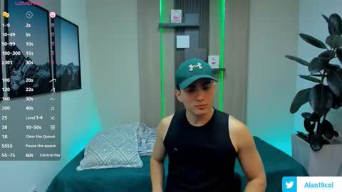 Snapshot of alan_nd_kevin chatting on 11-04-25, 07:02 Alan Kevin can we reach 100 thumbs up please guys online show from 11-04-25, 07:02