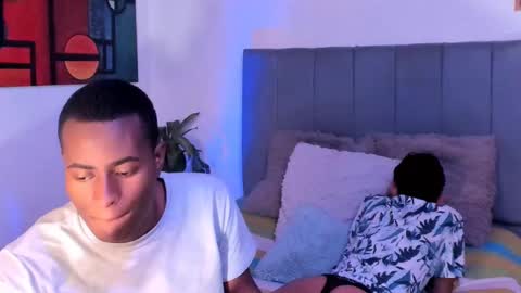 Alan and Criss - WE JUST FRIENDS WITH BENEFITS BOTH VERS online show from 10-10-25, 02:21