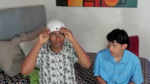 Alan and Criss - WE JUST FRIENDS WITH BENEFITS BOTH VERS online show from 01-09-26, 07:15