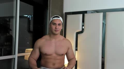 Snapshot of alan_vidal chatting on 02-18-25, 03:10 Alan Vidal online show from 02-18-25, 03:10