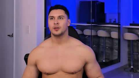 Snapshot of alan_vidal chatting on 09-18-25, 01:51 Alan Vidal online show from 09-18-25, 01:51