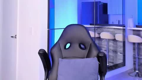 Snapshot of alan_vidal chatting on 09-20-25, 02:45 Alan Vidal online show from 09-20-25, 02:45