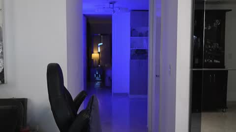 Snapshot of alan_vidal chatting on 11-22-25, 02:32 Alan Vidal online show from 11-22-25, 02:32