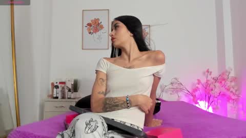 alana  online show from 11-05-25, 02:55