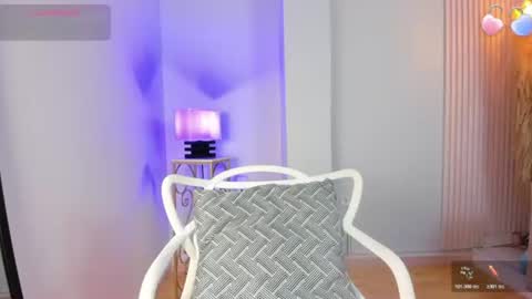 Snapshot of alana__rossetti chatting on 06-12-26, 11:31 Alana online show from 06-12-26, 11:31