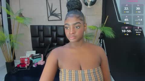 Snapshot of alana_bonny chatting on 09-09-25, 12:37 Alana online show from 09-09-25, 12:37