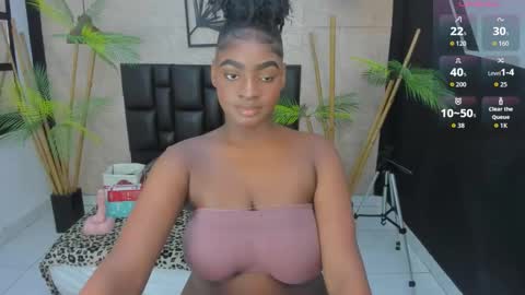 Snapshot of alana_bonny chatting on 09-12-25, 12:27 Alana online show from 09-12-25, 12:27