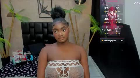 Snapshot of alana_bonny chatting on 11-06-25, 01:23 Alana online show from 11-06-25, 01:23