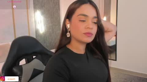 M E L I online show from 05-26-26, 07:32
