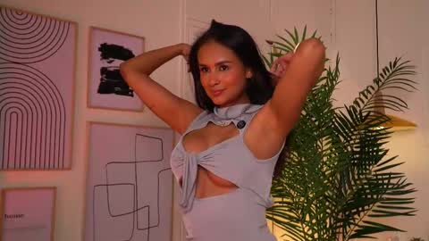 Alana online show from 09-25-25, 01:31