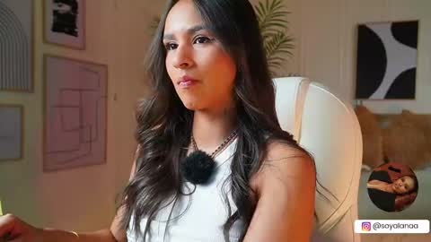 Snapshot of alana_haze chatting on 12-20-25, 03:24 Alana online show from 12-20-25, 03:24