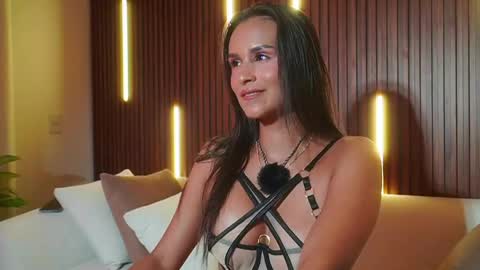 Alana online show from 06-01-26, 04:47