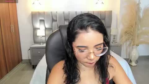 alana  online show from 07-12-26, 01:35