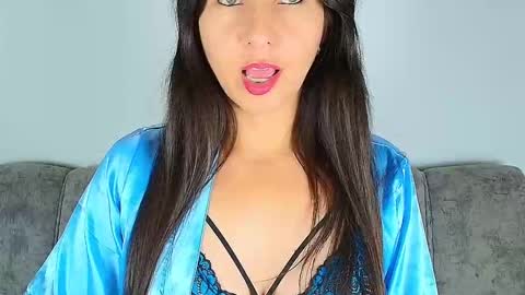 Snapshot of alana_pink95 chatting on 11-18-25, 10:41 alana_pink95 online show from 11-18-25, 10:41