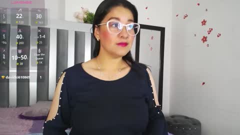 Alana  online show from 10-23-25, 12:04