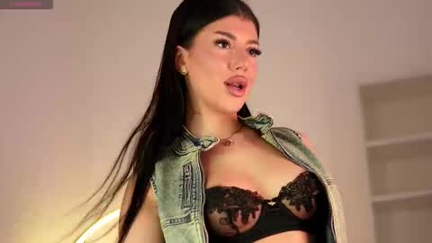 AlanaBaabe online show from 03-12-26, 06:19