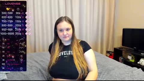 Julia online show from 01-17-25, 10:33