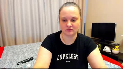 Julia online show from 03-04-25, 01:17