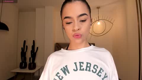 Alana online show from 09-23-25, 11:46