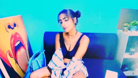 alanadelray online show from 01-14-25, 11:10