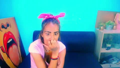 alanadelray online show from 01-24-25, 10:32