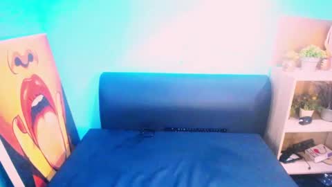 alanadelray online show from 01-27-25, 05:03