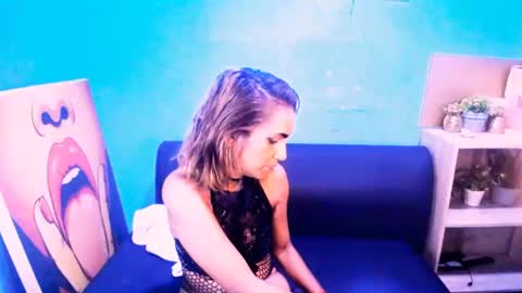 alanadelray online show from 02-08-25, 10:39