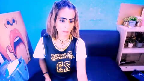 alanadelray online show from 02-10-25, 08:20