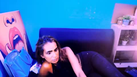 alanadelray online show from 02-11-25, 02:13