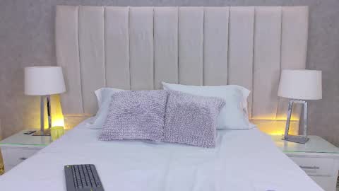 Alanah Bustamante online show from 10-16-25, 07:48