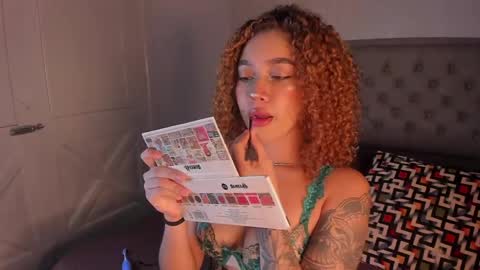 Snapshot of alanaxbrown chatting on 04-01-26, 12:06 Tell me Alana online show from 04-01-26, 12:06