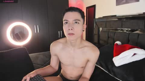 Snapshot of alanblack1 chatting on 12-03-25, 10:19 alanblack1 online show from 12-03-25, 10:19