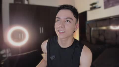 Snapshot of alanblack1 chatting on 05-14-26, 01:18 alanblack1 online show from 05-14-26, 01:18