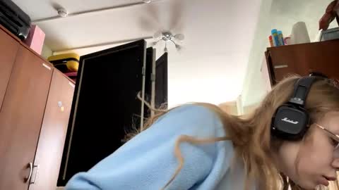 Snapshot of alanehadaller chatting on 09-14-25, 09:52 Stella online show from 09-14-25, 09:52