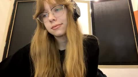 Stella online show from 10-20-25, 11:32