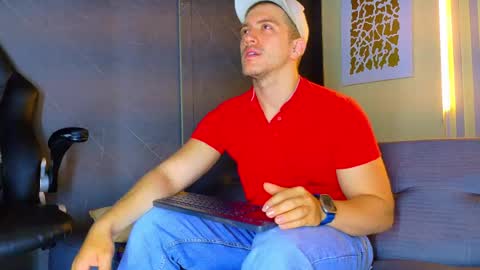 Snapshot of alanferrer chatting on 07-01-26, 10:17 Alan Ferrer online show from 07-01-26, 10:17