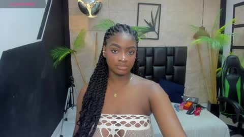 Snapshot of alanna_bonny chatting on 04-29-26, 03:05 Alanna online show from 04-29-26, 03:05