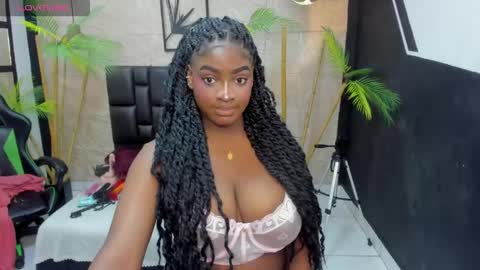 Snapshot of alanna_bonny chatting on 05-04-26, 01:56 Alanna online show from 05-04-26, 01:56