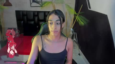 Snapshot of alanna_bonny chatting on 05-27-26, 02:19 Alanna online show from 05-27-26, 02:19