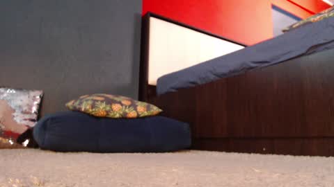 Snapshot of alanna_gold chatting on 01-10-25, 07:57 Alanna online show from 01-10-25, 07:57