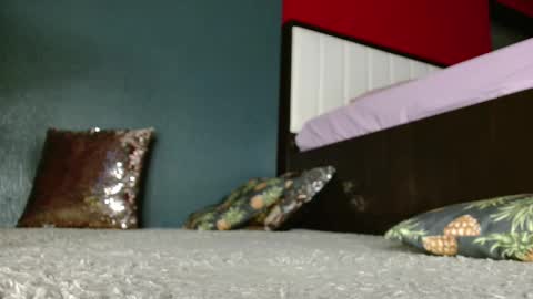 Snapshot of alanna_gold chatting on 09-16-25, 02:56 Alanna online show from 09-16-25, 02:56