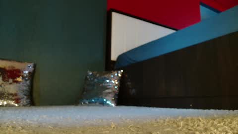 Snapshot of alanna_gold chatting on 11-02-25, 04:37 Alanna online show from 11-02-25, 04:37